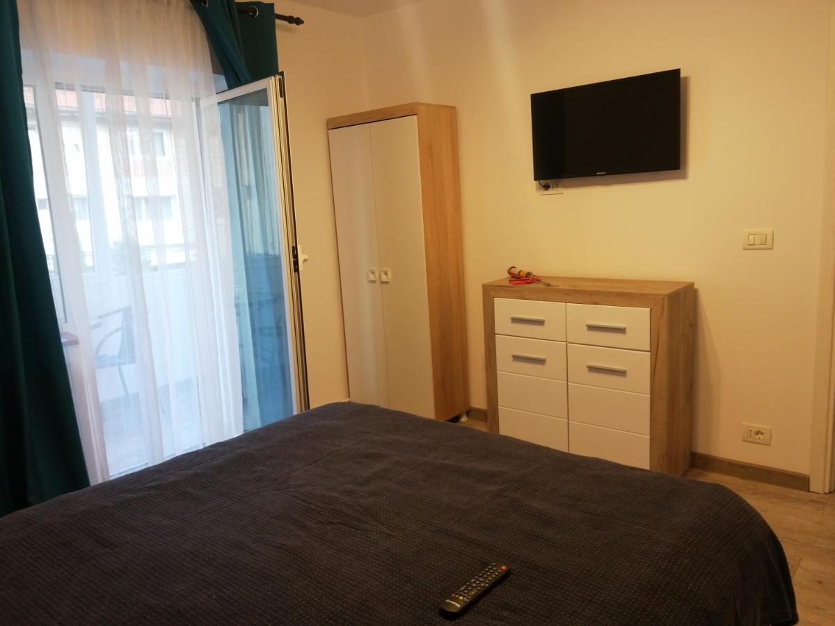 Rosenau Apartment Rîşnov Ngoại thất bức ảnh